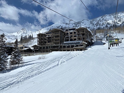 Snowpine Lodge