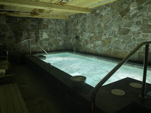 Snowpine Lodge spa
